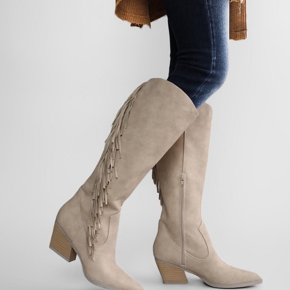 DV by Dolce Vita Buckle Khloe Fringe Western Boot Ivory Size 7 - Picture 4 of 12